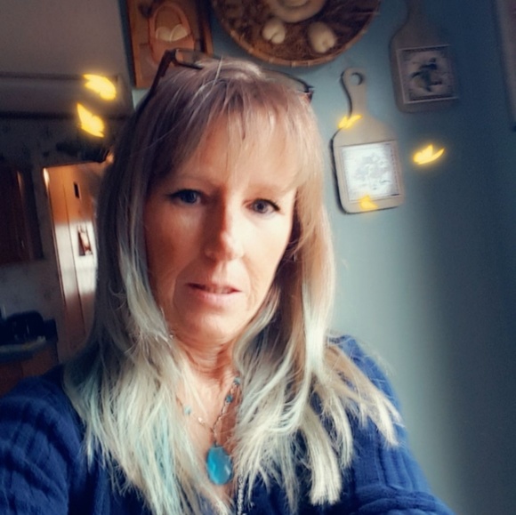 Meet your Posher, Kendra - Picture 3 of 4